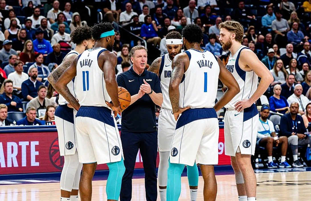 Tristan Vukcevic nghỉ bốn tuần vì kẹt khớp háng: bài toán bản sắc của một big man 7 feet