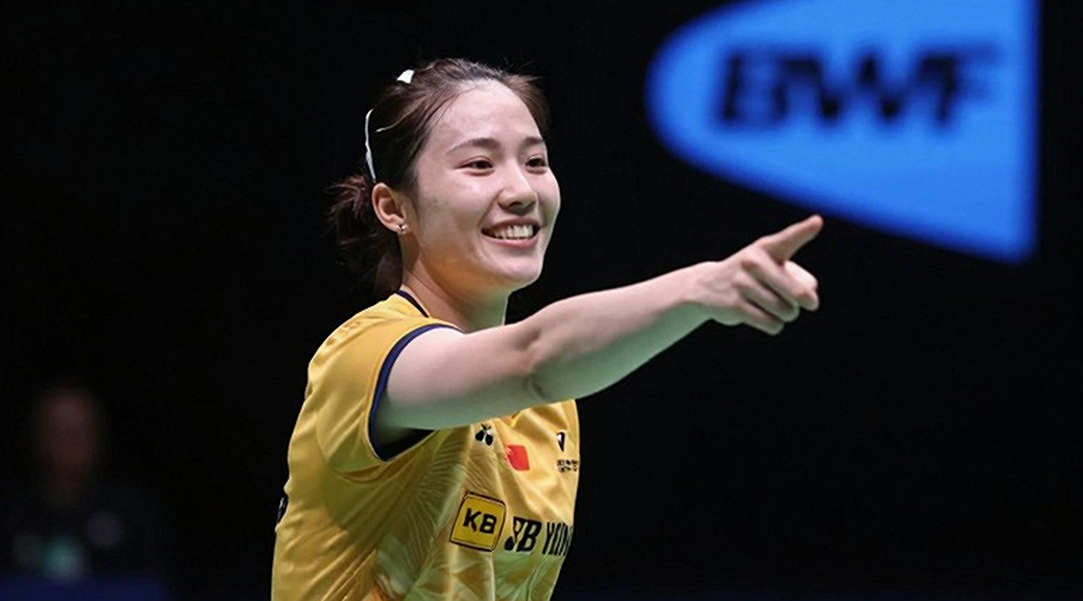 Sindhu in Hangzhou: from 21-3 to 14-21, the fracture line runs through her left foot