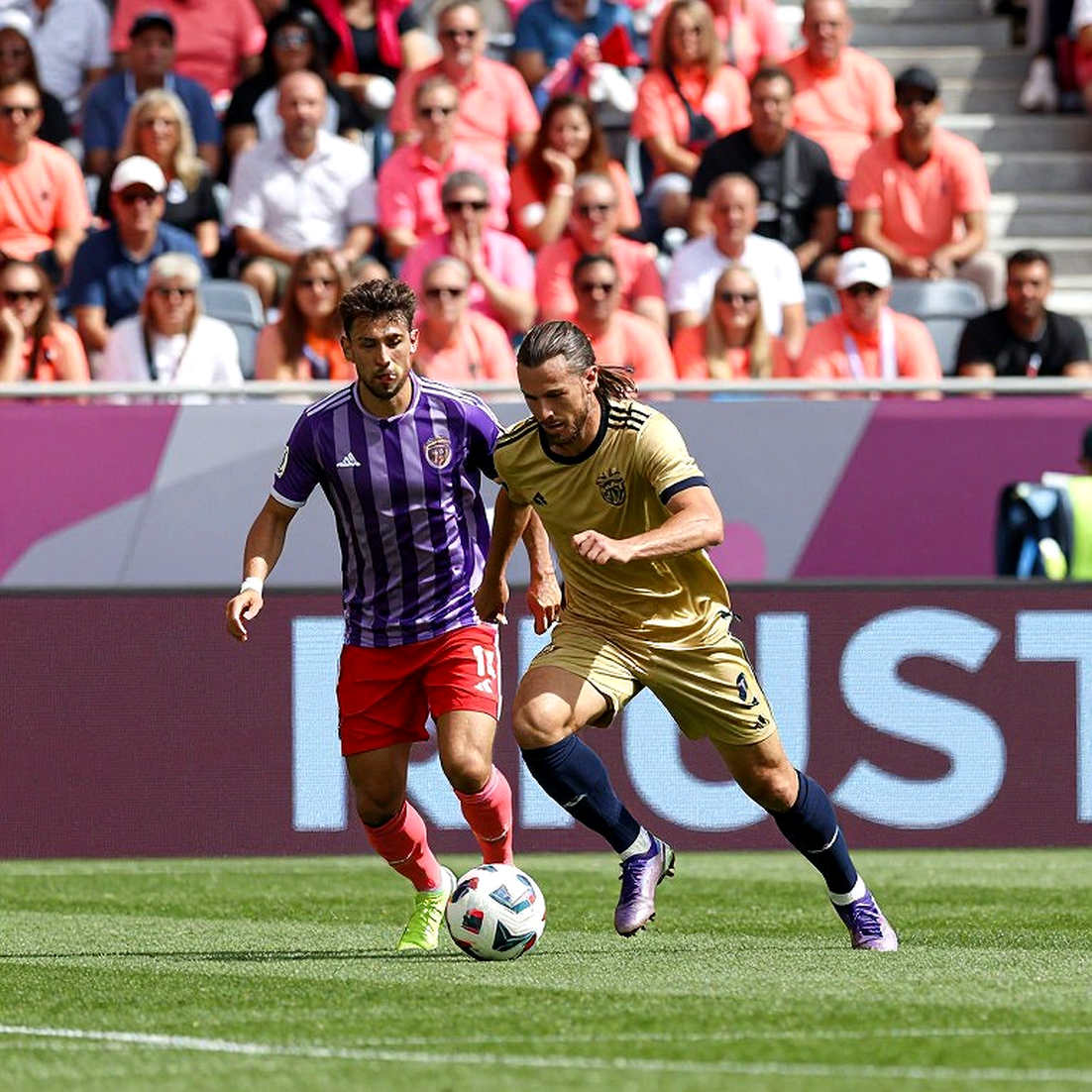 Giải mã Thái Lan 2-0 Việt Nam: 42% kiểm soát bóng và logic của một chiến thắng có chủ đích