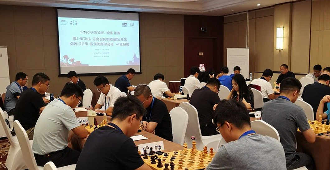 Elephant Gambit 1.e4 e5 2.Nf3 d5!?: Giá trị thật của một vũ khí gây bất ngờ