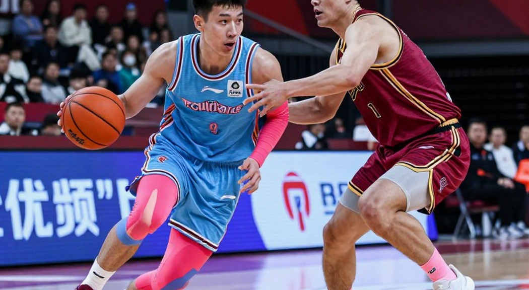 EuroLeague Vòng 3: Real Madrid 0-3, Mike James Gục Ngã, Và Cú Ném Định Mệnh Của Marcus Carr