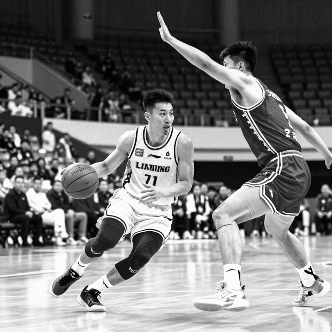 Meeks 22, Ivey 21 và một bản báo cáo thiếu ba dòng dữ liệu
